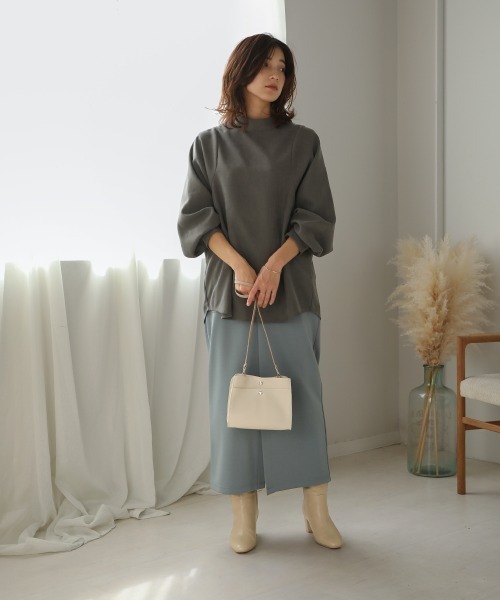 Bou Jeloud(ブージュルード)の「ピーチスタンドバックパールブラウス(シャツ/ブラウス・レディース・イエロー/チャコールグレー/ブルー・38)」の18枚目の写真