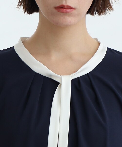 INDIVI（インディヴィ）の「◆【洗える/UV/吸水速乾】ボウタイブラウス（シャツ/ブラウス・レディース・ネイビー/オフホワイト/黄緑系6/サックスブルー系5・40/38/36/03/05/12/15 /13/19）」の9枚目の写真