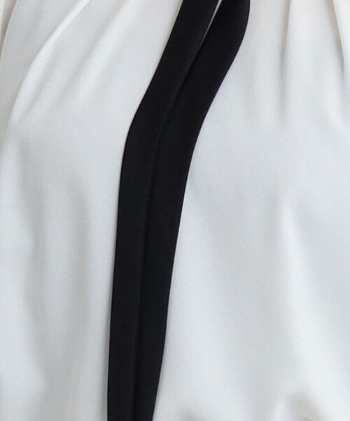 INDIVI（インディヴィ）の「◆【洗える/UV/吸水速乾】ボウタイブラウス（シャツ/ブラウス・レディース・ネイビー/オフホワイト/黄緑系6/サックスブルー系5・40/38/36/03/05/12/15 /13/19）」の18枚目の写真