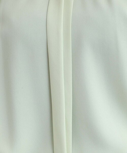 INDIVI（インディヴィ）の「◆【洗える/UV/吸水速乾】ボウタイブラウス（シャツ/ブラウス・レディース・ネイビー/オフホワイト/黄緑系6/サックスブルー系5・40/38/36/03/05/12/15 /13/19）」の19枚目の写真