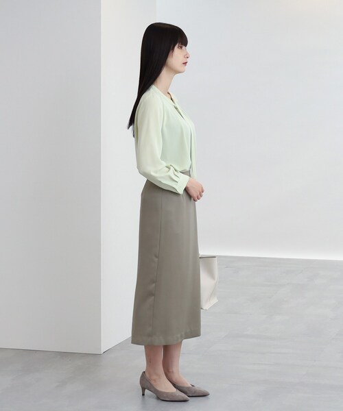 INDIVI（インディヴィ）の「◆【洗える/UV/吸水速乾】ボウタイブラウス（シャツ/ブラウス・レディース・ネイビー/オフホワイト/黄緑系6/サックスブルー系5・40/38/36/03/05/12/15 /13/19）」の20枚目の写真