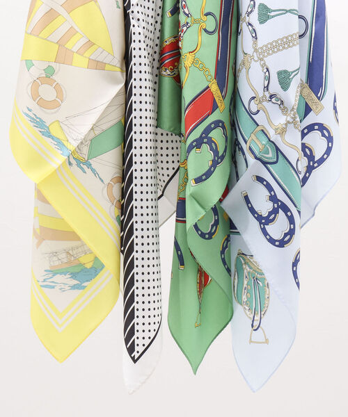 NOLLEY’S（ノーリーズ）の「シルクプリントスカーフ53（ラッキーバテイ）（バンダナ/スカーフ・レディース・ブルー系その他3・FREE）」の2枚目の写真