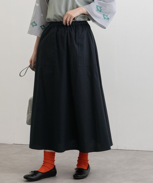 POU DOU DOU（プードゥドゥ）の「ロングフレアスカート（スカート・レディース・ブラック/ブラック系その他/スミクロ・3）」の2枚目の写真