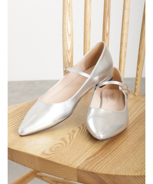 Te chichi(テチチ)の「メリージェーンフラットパンプス(パンプス・レディース・ブラック/シルバー・37/38)」の2枚目の写真