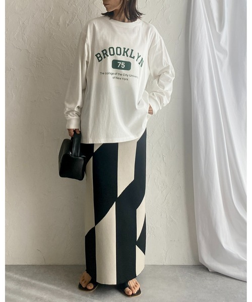 She's Closet(シーズクローゼット)の「ジャガード柄幾何学ハイウエストスリットニットロングタイトナロースカート(スカート・レディース・グリーン/ブラック/グレー/ベージュ/チャコール・FREE)」の7枚目の写真