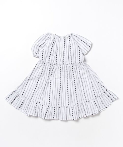 BeBe(ベベ)の「BeBe/【お揃い】コットンストライプギャザーワンピース(90~140cm)(ワンピース・キッズ・ホワイト系その他・100/120/110/140/130/90)」の7枚目の写真