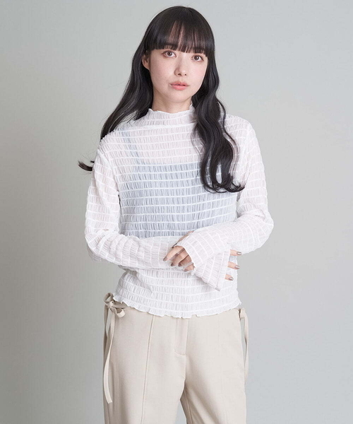 A de a.v.v(アードアー・ヴェ・ヴェ)の「シャーリングシアーハイネックプルオーバー(Tシャツ/カットソー・レディース・ブラック/ホワイト/イエロー・39)」の14枚目の写真