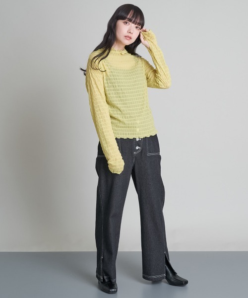 A de a.v.v(アードアー・ヴェ・ヴェ)の「シャーリングシアーハイネックプルオーバー(Tシャツ/カットソー・レディース・ブラック/ホワイト/イエロー・39)」の20枚目の写真