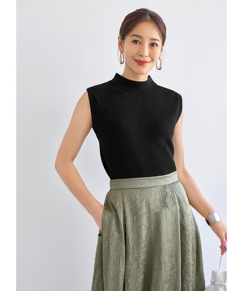 STYLE DELI（スタイルデリ）の「【LUXE】ソウバリハイネックノースリトップス（ニット/セーター・レディース・ブルー系/ネイビー/ホワイト/グレイッシュベージュ/ブラック・MEDIUM）」の3枚目の写真