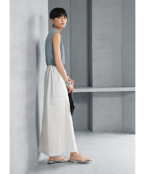 STYLE DELI（スタイルデリ）の「【LUXE】ソウバリハイネックノースリトップス（ニット/セーター・レディース・ブルー系/ネイビー/ホワイト/グレイッシュベージュ/ブラック・MEDIUM）」の9枚目の写真