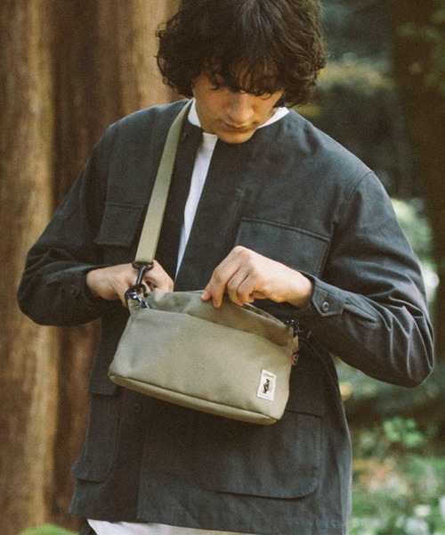 COBMASTER(コブマスター)の「【COBMASTER/コブマスター】 ALT SHOULDER BAG NT(ショルダーバッグ・メンズ・ベージュ/ブラック/カーキ・FREE)」の1枚目の写真