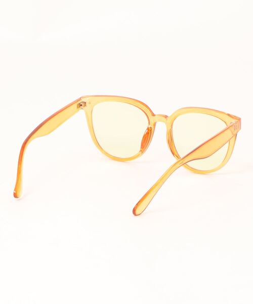 Ritzy(リッツィー)の「ボストン型サングラス(サングラス・レディース・ブラック/ホワイト/ブラウン/レッド/ベージュ系/ダークベージュ/ベージュ・FREE)」の16枚目の写真