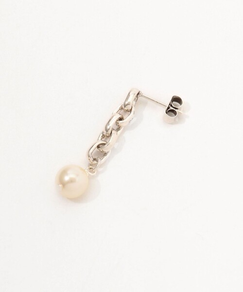 PHILIPPE AUDIBERT(フィリップ オーディベール)の「PHILIPPE AUDIBERT パール×チェーンピアス(ピアス(両耳用)・レディース・シルバー系その他・FREE)」の4枚目の写真