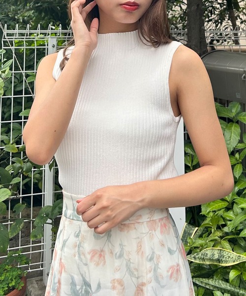 INGNI（イング）の「スリットボタンノースリニット（ニット/セーター・レディース・ボルドー/グレー系その他/ブラック/アイボリー系3/オフホワイト・M）」の20枚目の写真