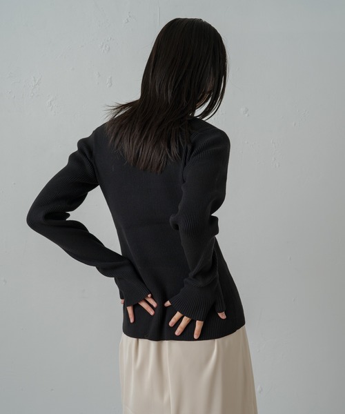 earthy（アーシー）の「サムズアップニット（ニット/セーター・レディース・ベージュ/オフホワイト/サックスブルー/ブラック・FREE）」の21枚目の写真