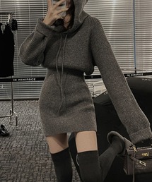 Jasmine Grandiflorum（ジャスミングランディフローラム）の「【Jasmine】ハイウエストフーデットニットワンピース (AW)（ワンピース）」