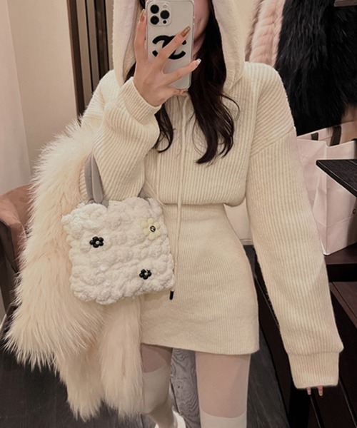 Jasmine Grandiflorum(ジャスミングランディフローラム)の「【Jasmine】ハイウエストフーデットニットワンピース (AW)(ワンピース・レディース・ホワイト/ブラック/グレー/レッド/マスタード・FREE)」の13枚目の写真