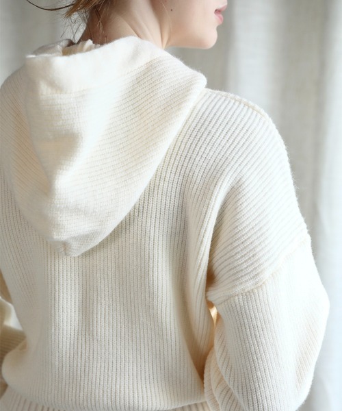 Jasmine Grandiflorum(ジャスミングランディフローラム)の「【Jasmine】ハイウエストフーデットニットワンピース (AW)(ワンピース・レディース・ホワイト/ブラック/グレー/レッド/マスタード・FREE)」の21枚目の写真