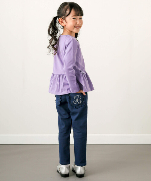 BeBe（ベベ）の「ロゴパッチ刺繍Tシャツ(80~150cm)（Tシャツ/カットソー・キッズ・パープル/ネイビー・100cm/120cm/110cm/90cm/130cm/150cm/140cm）」の5枚目の写真