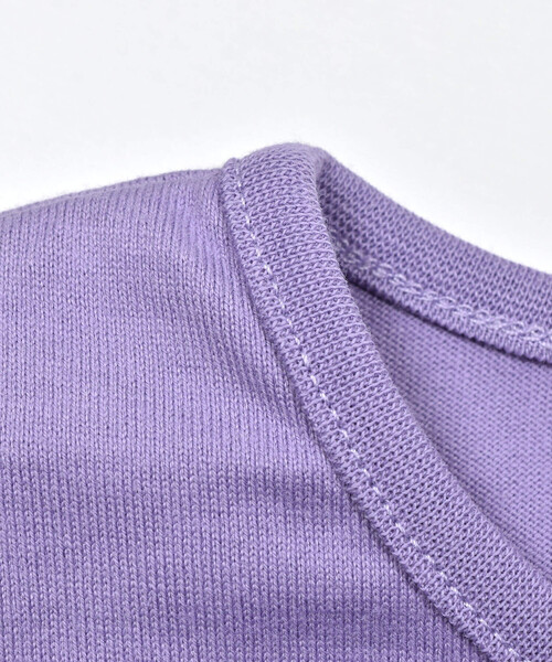 BeBe（ベベ）の「ロゴパッチ刺繍Tシャツ(80~150cm)（Tシャツ/カットソー・キッズ・パープル/ネイビー・100cm/120cm/110cm/90cm/130cm/150cm/140cm）」の16枚目の写真