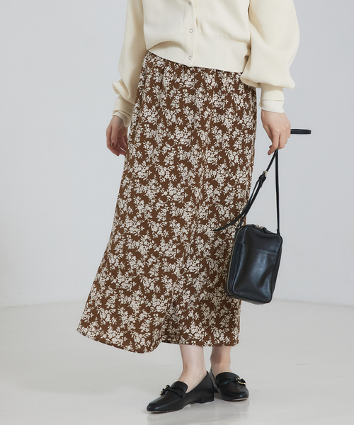 abahouse mavie(アバハウスマヴィ)の「ベロア&プリントマーメイドスカート(スカート・レディース・ダークオレンジ/チャコールグレー/ブラック/ブラウン・フリー)」の4枚目の写真