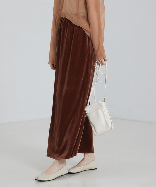 abahouse mavie(アバハウスマヴィ)の「ベロア&プリントマーメイドスカート(スカート・レディース・ダークオレンジ/チャコールグレー/ブラック/ブラウン・フリー)」の6枚目の写真