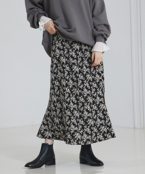 abahouse mavie(アバハウスマヴィ)の「ベロア&プリントマーメイドスカート(スカート・レディース・ダークオレンジ/チャコールグレー/ブラック/ブラウン・フリー)」の17枚目の写真