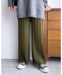 プリーツ」に該当するパンツ（グリーン・カーキ/緑色系）ファッション