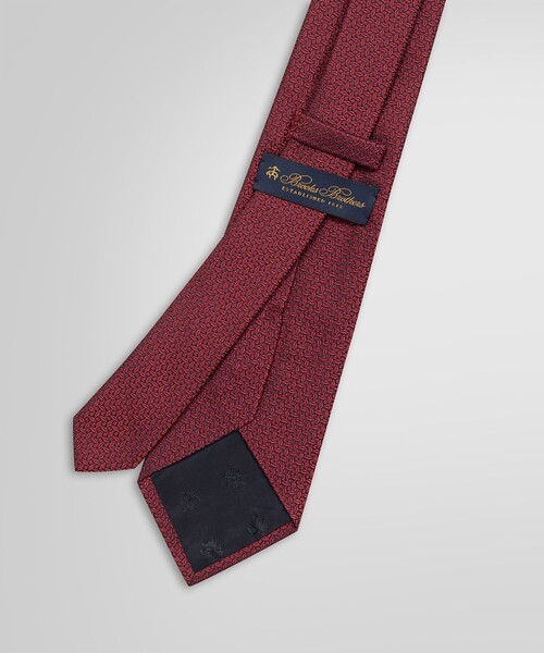 良品✨Brooks Brothers ネクタイ　ブルブラ　無地　ソリッド　赤 良品✨Brooks Brothers ネクタイ ブルブラ 無地 ソリッド 赤 小物