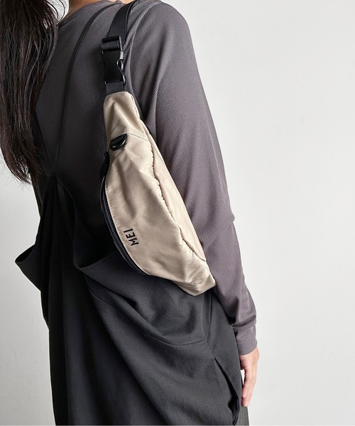 MEI（メイ）の「ST:MEI MINI BODY BAG メイ　ミニボディバッグ（ボディバッグ/ウエストポーチ・レディース・ブラック/オリーブ/ベージュ/ピンク・FREE）」の22枚目の写真
