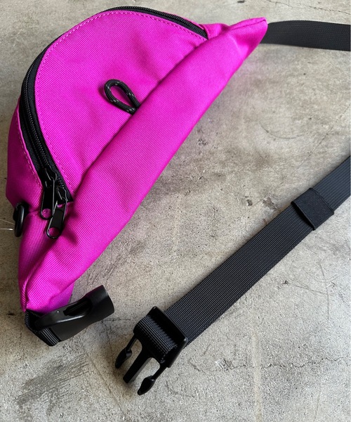 MEI（メイ）の「ST:MEI MINI BODY BAG メイ　ミニボディバッグ（ボディバッグ/ウエストポーチ・レディース・ブラック/オリーブ/ベージュ/ピンク・FREE）」の15枚目の写真