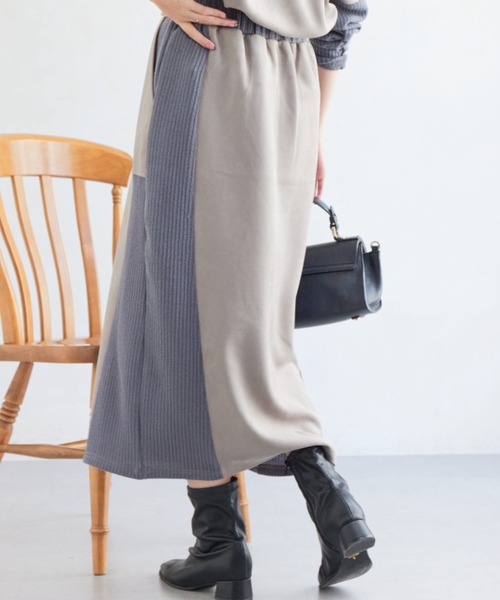 Chez toi（シェトワ）の「スエード×リブナロースカート（スカート・レディース・ブラック/グレイッシュベージュ/モカ/オレンジ・FREE）」の11枚目の写真