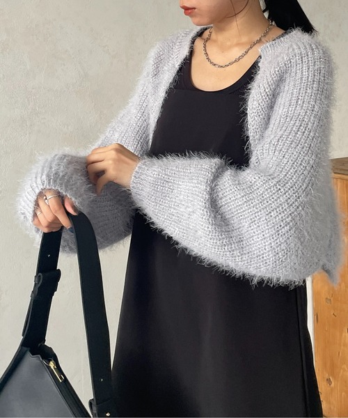 Thevon（ゼボン）の「シャギーボレロカーディガン（カーディガン/ボレロ・レディース・ピンク/ライトベージュ/ネイビー/グレー・FREE）」の6枚目の写真