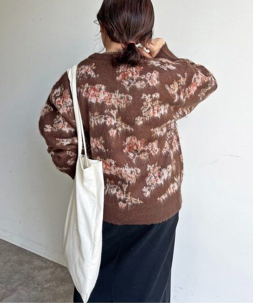 CPCM（シーピーシーエム）の「ぼかし花柄シャギーニット（ニット/セーター・レディース・アイボリー/グリーン/ブラウン/ネイビー・FREE）」の15枚目の写真