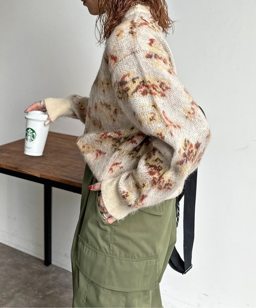 CPCM（シーピーシーエム）の「ぼかし花柄シャギーニット（ニット/セーター・レディース・アイボリー/グリーン/ブラウン/ネイビー・FREE）」の9枚目の写真