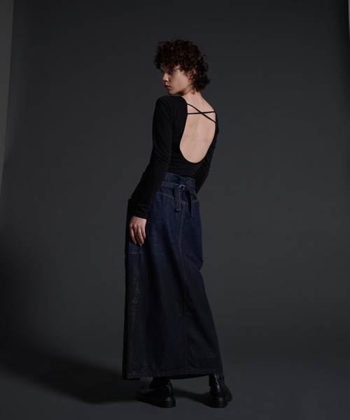 MECRE(メクル)の「オープンバックボディースーツ(Tシャツ/カットソー・レディース・ブラック/ホワイト・FREE)」の3枚目の写真