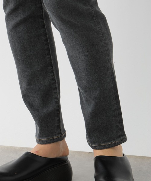 LEPSIM（レプシィム）の「SLIM FITデニムパンツ　987516（デニムパンツ・レディース・チャコールグレー/ブルー・LARGE/SMALL/X-SMALL/MEDIUM）」の16枚目の写真