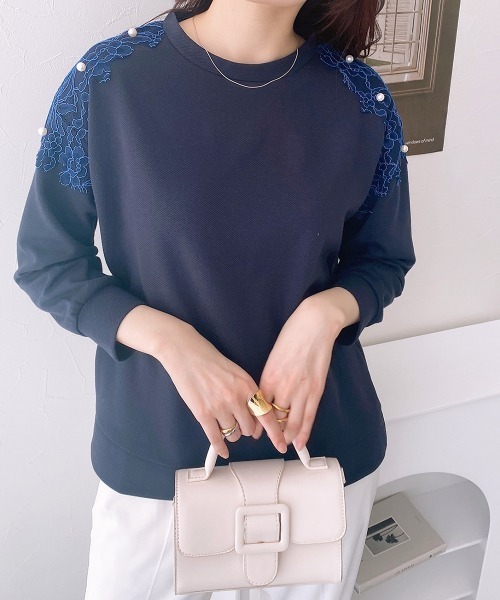 nissen（ニッセン）の「【販売終了】カットツイル　肩レーストップス（Tシャツ/カットソー・レディース・アイボリー/ネイビー・M/L/LL）」の12枚目の写真