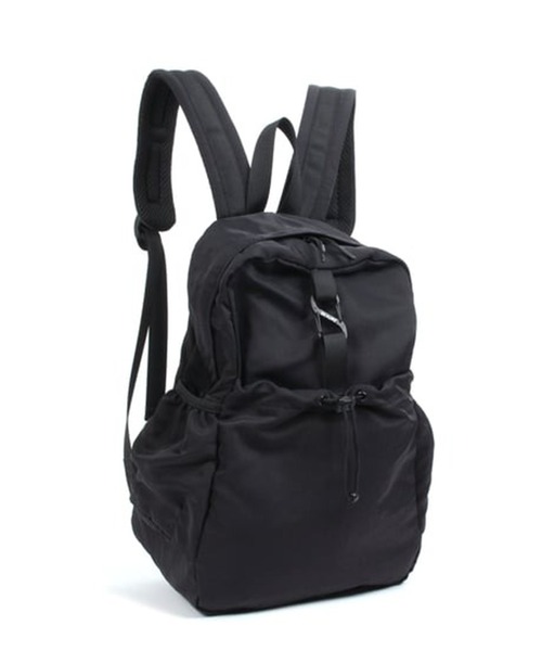 Beau're(ヴュレ)の「【BEAURE】軽量ナイロンリュック B-24057(バックパック/リュック・レディース・ブラック/アイボリー・FREE)」の10枚目の写真