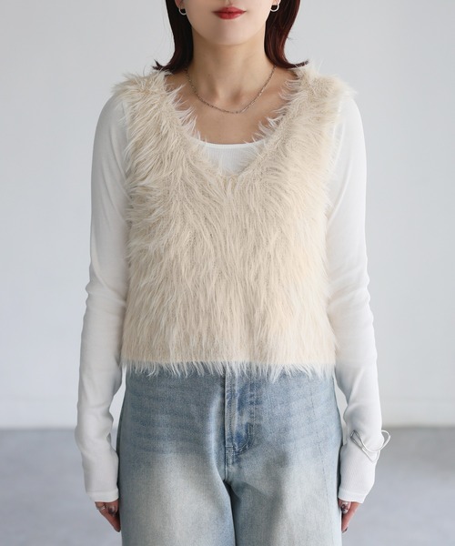 Riberry(リベリー)の「前後2WAYシャギーニットビスチェ(ベスト・レディース・グレイッシュベージュ/アイボリー/ベージュ/チャコールグレー/ブラック/ブラウン・FREE)」の8枚目の写真