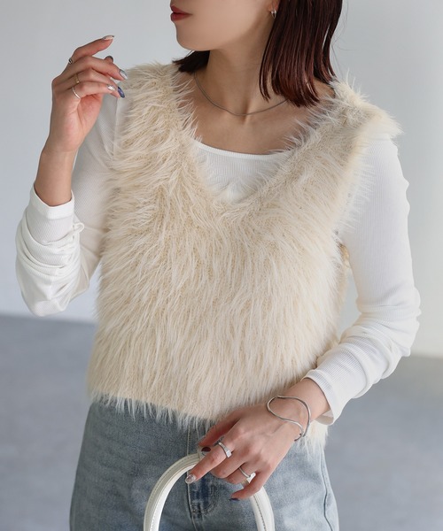 Riberry(リベリー)の「前後2WAYシャギーニットビスチェ(ベスト・レディース・グレイッシュベージュ/アイボリー/ベージュ/チャコールグレー/ブラック/ブラウン・FREE)」の13枚目の写真