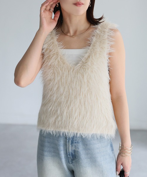 Riberry(リベリー)の「前後2WAYシャギーニットビスチェ(ベスト・レディース・グレイッシュベージュ/アイボリー/ベージュ/チャコールグレー/ブラック/ブラウン・FREE)」の15枚目の写真