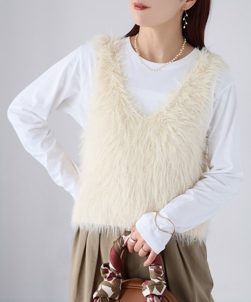 Riberry(リベリー)の「前後2WAYシャギーニットビスチェ(ベスト・レディース・グレイッシュベージュ/アイボリー/ベージュ/チャコールグレー/ブラック/ブラウン・FREE)」の19枚目の写真