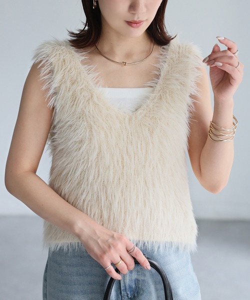 Riberry(リベリー)の「前後2WAYシャギーニットビスチェ(ベスト・レディース・グレイッシュベージュ/アイボリー/ベージュ/チャコールグレー/ブラック/ブラウン・FREE)」の17枚目の写真