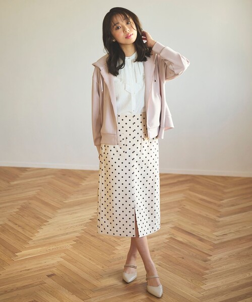 Feroux（フェルゥ）の「パールポイントフラップ スカート（スカート・レディース・アイボリー系9/ネイビー系/スカイブルー系/オレンジ系・1/2）」の21枚目の写真