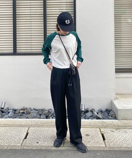 ISOOK（アイスー）の「ラグランクロップドロンＴ(kiharu select) / ラグランスリーブ ショート丈 長袖 Ｔシャツ 無地（Tシャツ/カットソー・レディース・ネイビー/グリーン・FREE）」の9枚目の写真