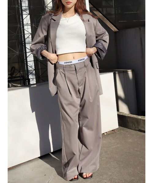 EVRIS(エヴリス)の「ロゴラインタックワイドパンツ【セットアップ着用可能】(その他パンツ・レディース・ブラック/グレー・MEDIUM/SMALL)」の7枚目の写真