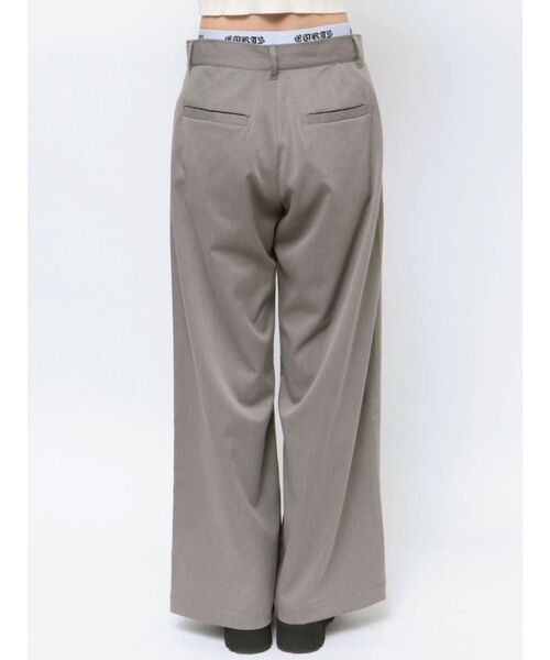 EVRIS(エヴリス)の「ロゴラインタックワイドパンツ【セットアップ着用可能】(その他パンツ・レディース・ブラック/グレー・MEDIUM/SMALL)」の10枚目の写真