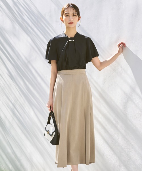 RUIRUE BOUTIQUE(ルイルエブティック)の「洗える ストレッチ | 選べるデザインフロントタックボウタイブラウス(半袖) | 半袖 トップス 体型カバー オフィスカジュアル 通勤服 華やか ボウタイ メタル パール ボリュームスリーブ ブラウス(シャツ/ブラウス・レディース・ブルー/ベージュ系1/ブラック/ライトベージュ/ホワイト系1/ブルー系1/ホワイト/ブラック系1・S/M/L/LL/3L/4L/5L)」の12枚目の写真