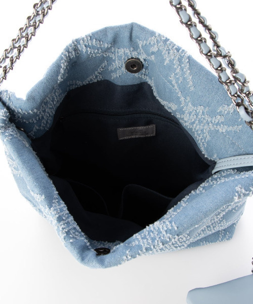 cache cache(カシュ カシュ)の「カシュカシュ cachecache / デニム風チェーンバッグ(ショルダーバッグ・レディース・ライトブルー/ブラック/グレー/ブルー・FREE)」の20枚目の写真